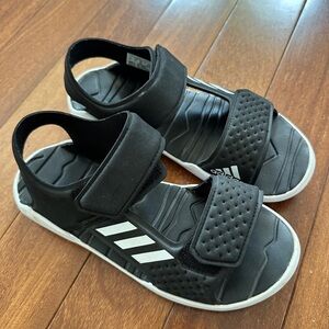 Adidas Rapida Swim Sandals size 3 youth